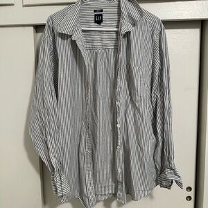GAP Women’s Striped Gray/ Gold lined Shirt